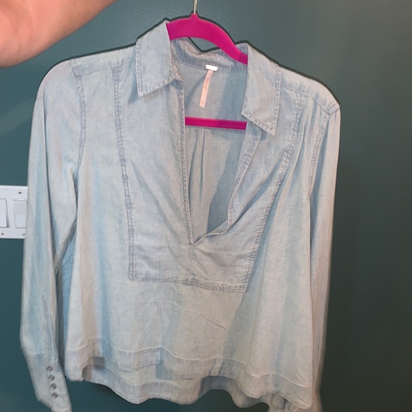 Jean button down - Picture 1 of 2
